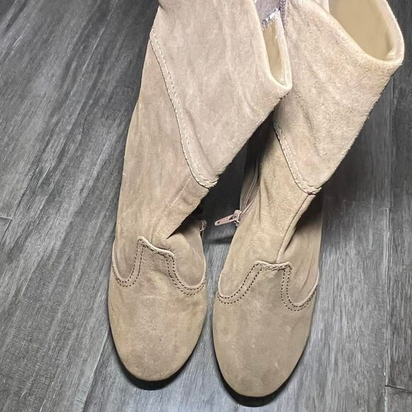 Bcbgmaxazria Women's Tan and Brown Boots - Picture 2 of 5